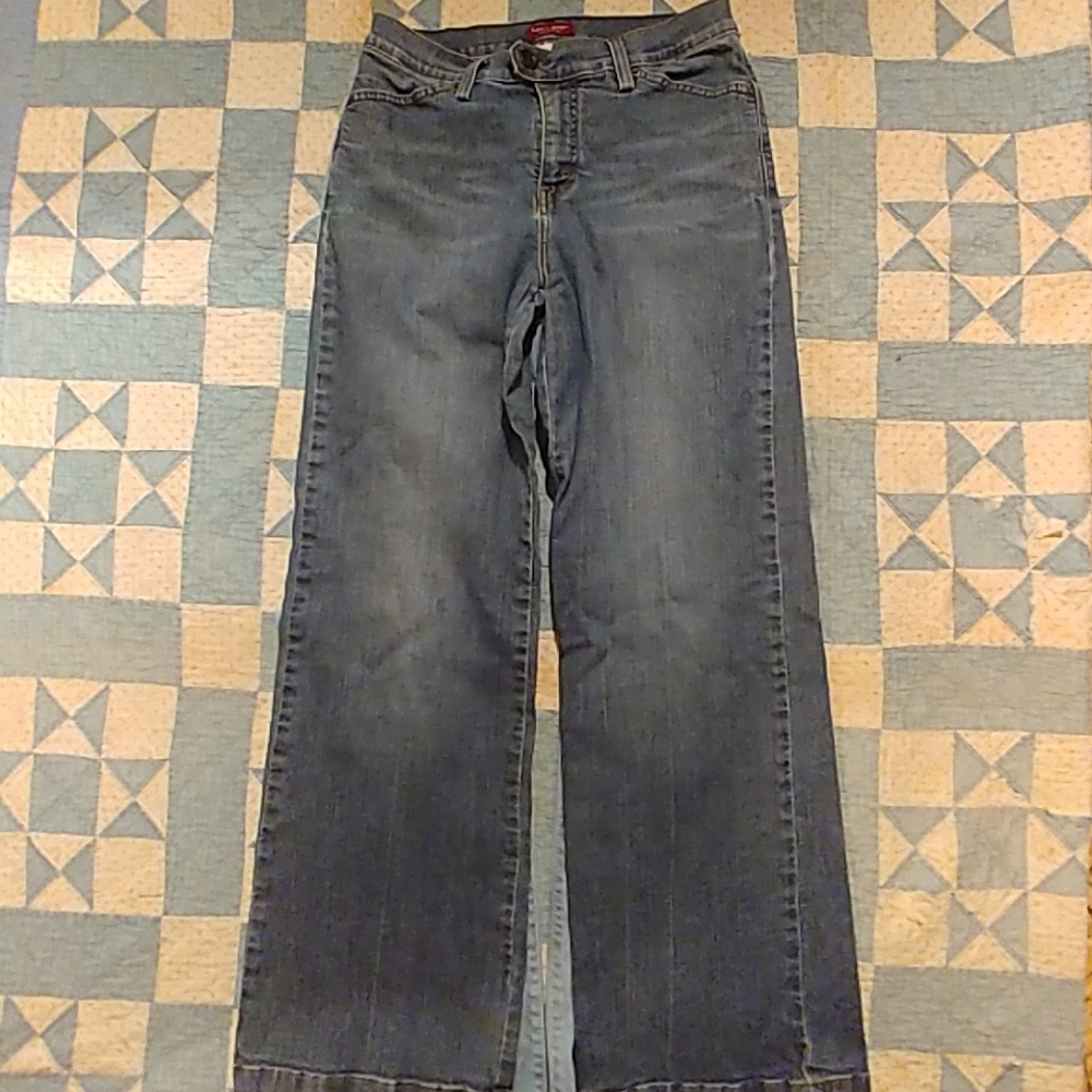 Levis jeans